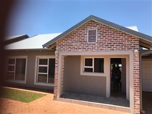3 Bed Townhouse in Tuscany Ridge
