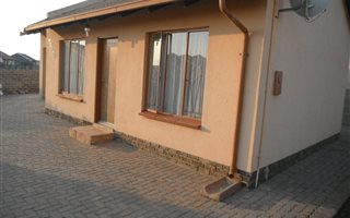 2 Bedroom House in Sebokeng Zone 17