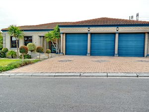 6 Bed House in Haasendal
