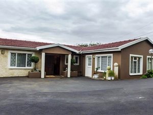 4 Bed House in Dawncliffe