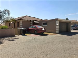 3 Bed Simplex in The Reeds