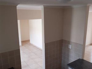 2 Bedroom Apartment in Mondeor