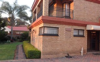 5 Bedroom House in Monument Park