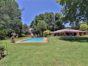 4.7 ha Farm in Birnamwood