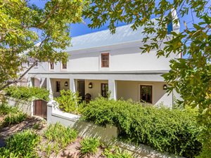 4 Bed House in De Zalze