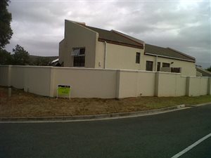 3 Bedroom House in Mountainside
