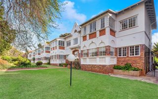1 Bedroom Apartment in Riviera
