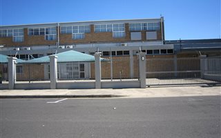 592 m² Office Space in Bellville Central