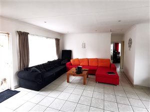 2 Bed Garden Cottage in Brackenhurst