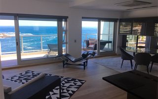 2 Bedroom Apartment in Bantry Bay