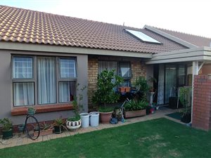 2 Bed Townhouse in Akasia