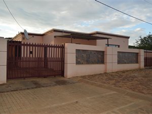 2 Bedroom House in Ikageng