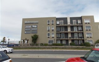 97 m² Office Space in Century City