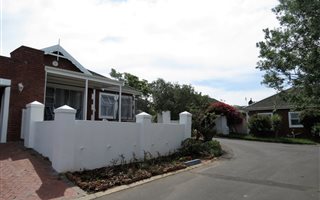 3 Bedroom Simplex in Durbanville Central
