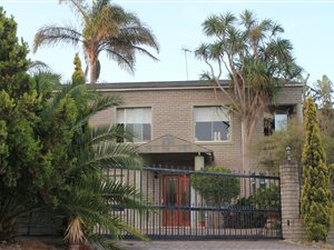 3 Bed House in Everglen