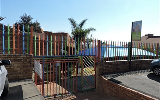 953 m² Commercial space in Noordheuwel