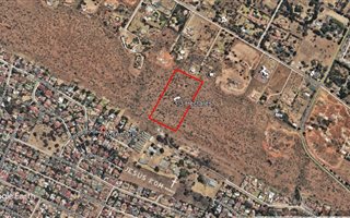 3.3 ha Farm in Poortview