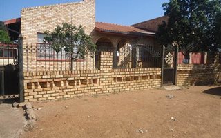 3 Bedroom House in Mabopane