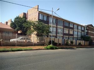 2 Bed Apartment in Rhodesfield