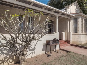 4 Bed House in Mount Croix
