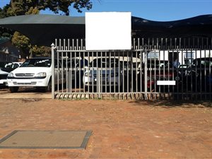 Commercial space in Sinoville