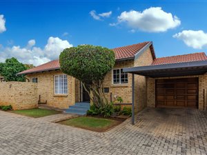 2 Bed Townhouse in Hennopspark