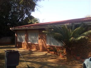 3 Bed House in La Montagne