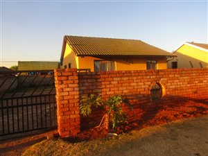 2 Bed House in Vosloorus