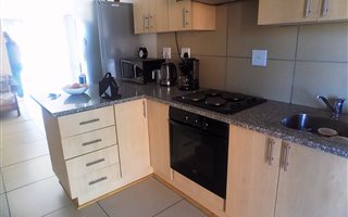 2 Bedroom Flat in Spitskop