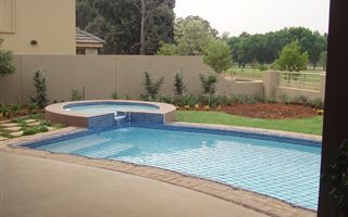 4 Bedroom House in Clubview