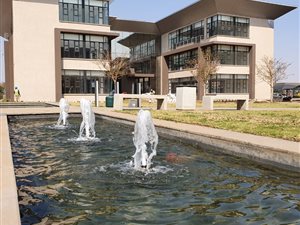 2678 m² Office Space in Clearwater Estate