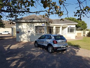 462 m² Office Space in Newton Park