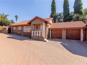 3 Bed Townhouse in Newlands