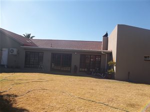 3 Bedroom House in Falcon Ridge