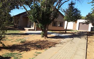 3 Bedroom House in Protea Park