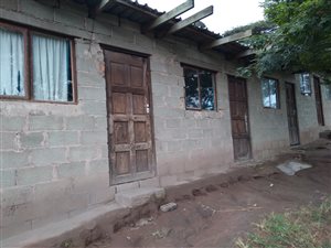 730 m² Land available in Klaarwater