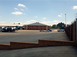 6460 m² Industrial space in Brentwood Park