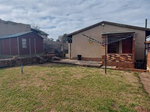 4 Bed House in Sophiatown