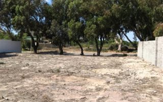 600 m² Land available in Saldanha