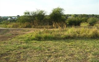 1000 m² Land available in Pebble Rock