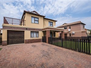 3 Bedroom House in Meyersig Lifestyle Estate