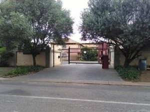 2 Bed Apartment in Sinoville