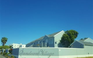 2 Bedroom Apartment in Blouberg Sands