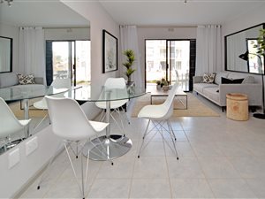 2 Bed Apartment in Clubview