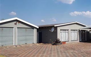 3 Bedroom House in Sonlandpark