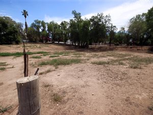 957 m² Land available in Oudtshoorn
