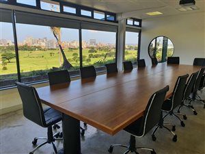 443 m² Commercial space in Essenwood