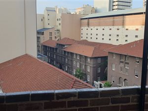 1.5 Bed Apartment in Durban CBD