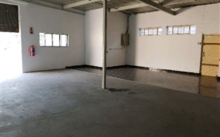 330 m² Commercial space in Phoenix