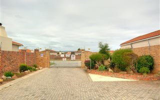3 Bedroom House in Hunters Retreat